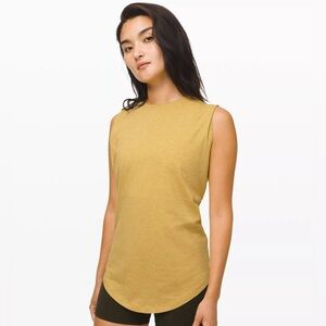 Lululemon Brunswick Heathered Honeycomb Size 4